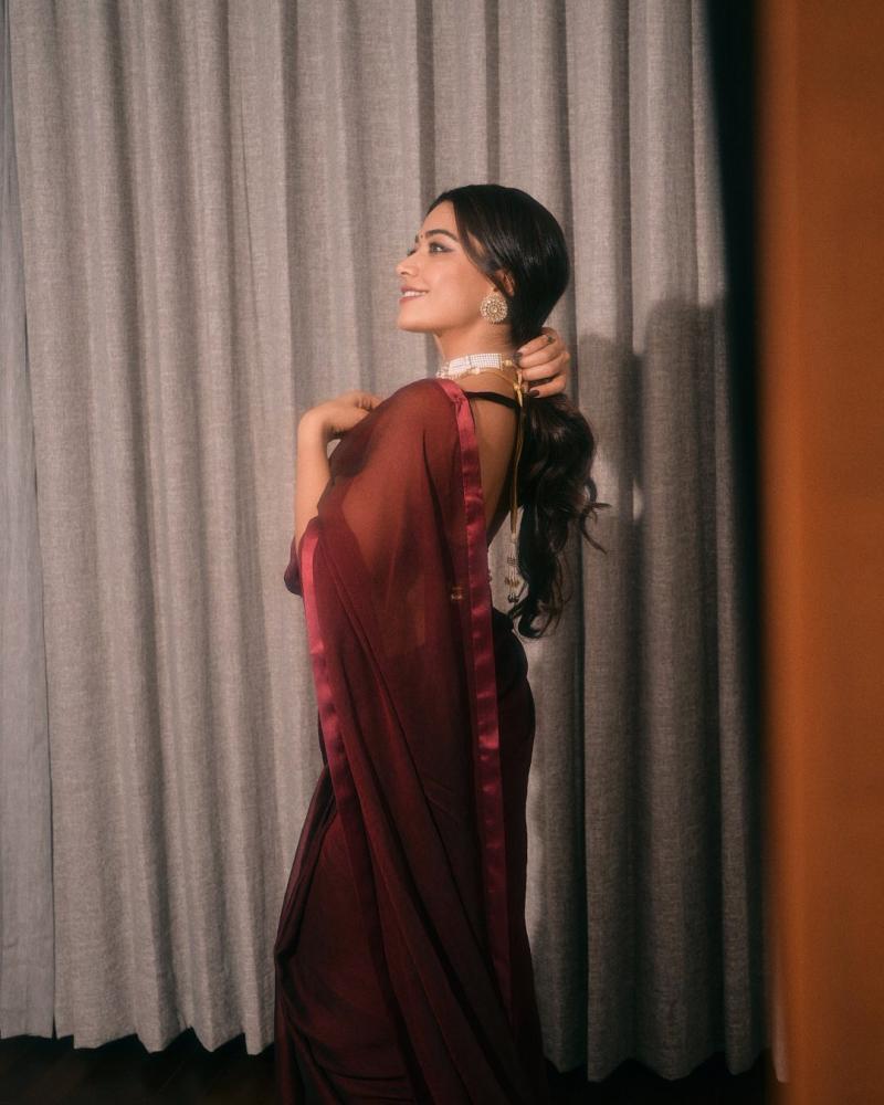 rashmika-mandanna-saree-look-hot-photos